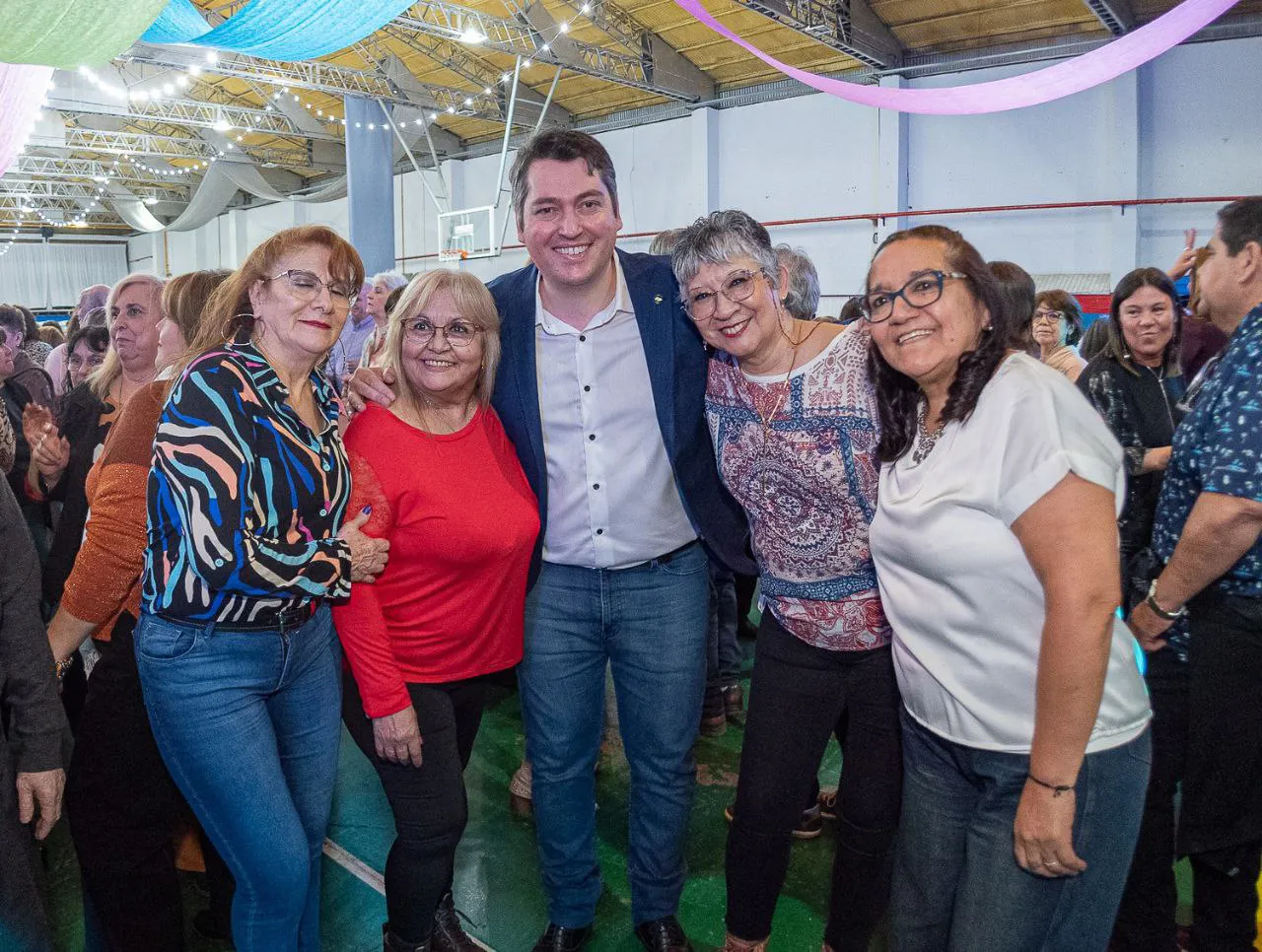 photo_5082825703417383708_y