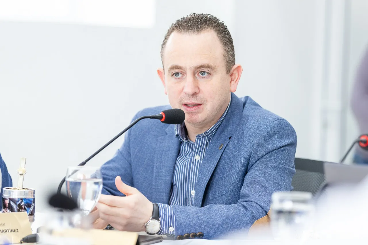 Imagen de WhatsApp 2025-10-06 a las 08.09.34_18eb59ef