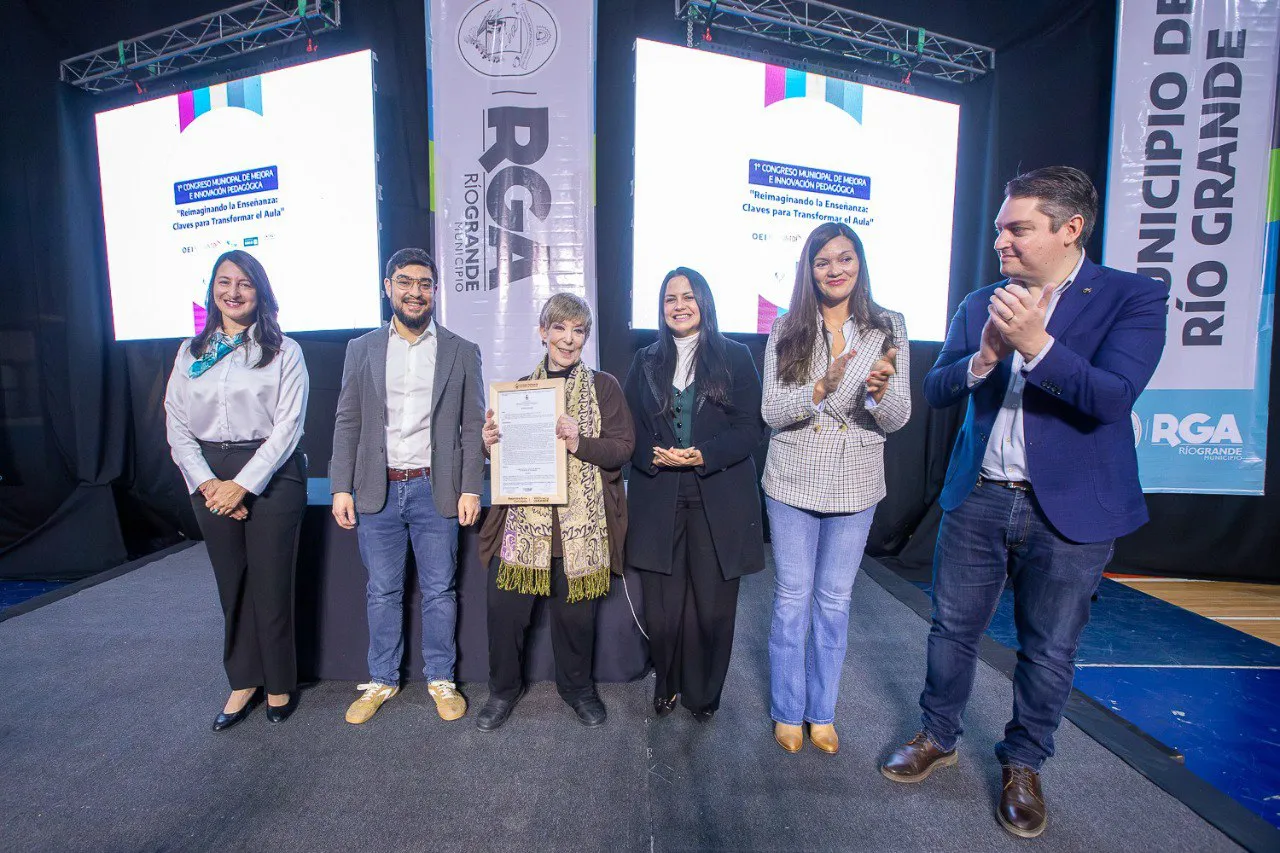 photo_4989998927432494703_y