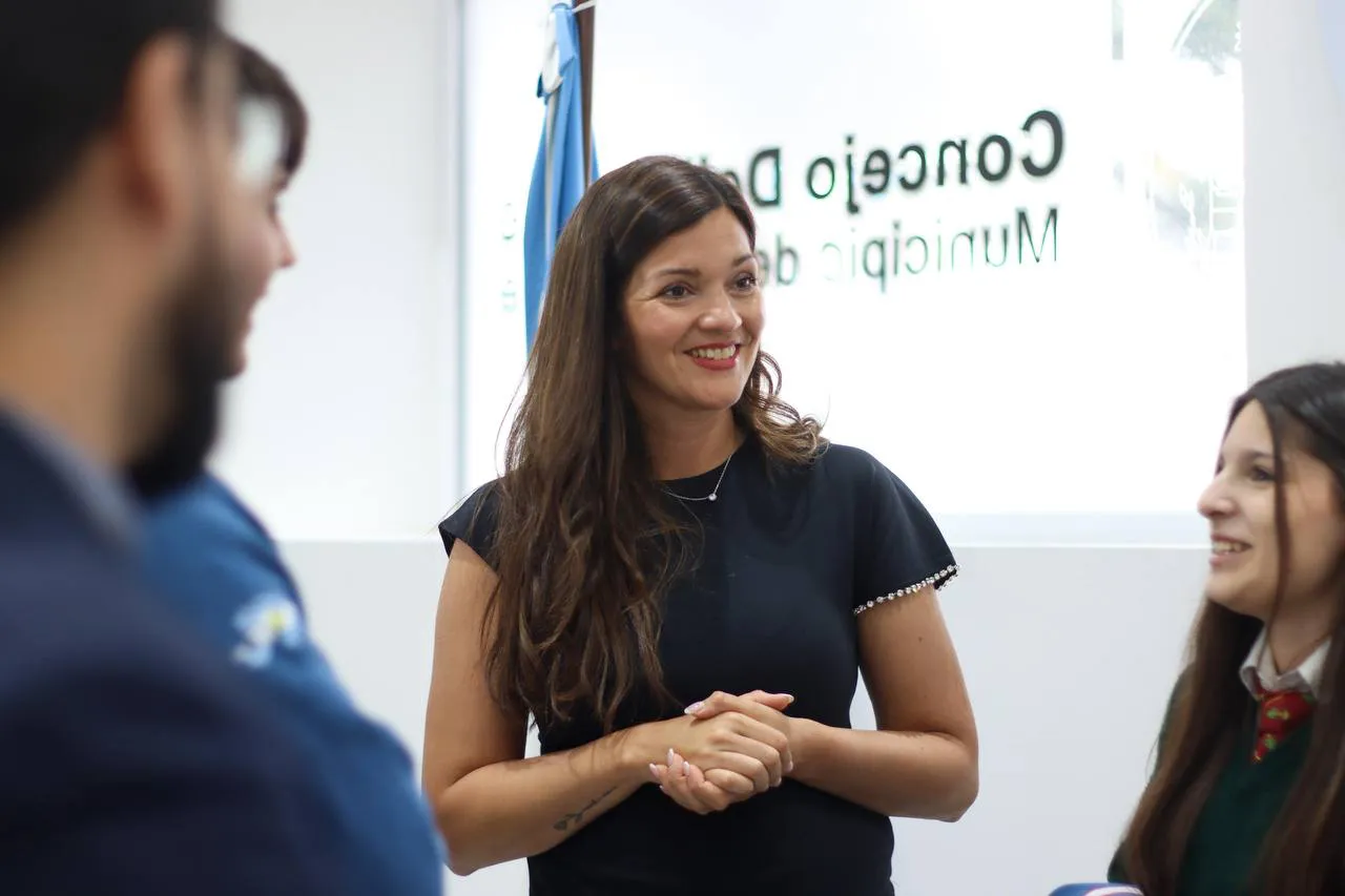 photo_4987854188268597271_y