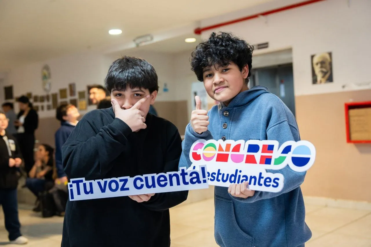 photo_5082650116564388629_y