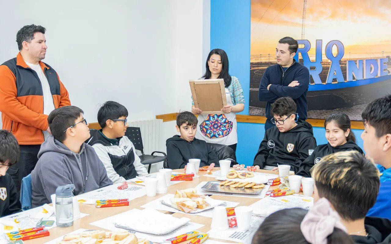 photo_5095919207571983184_y